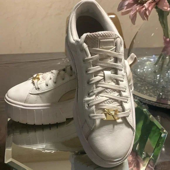 PUMA Mayze Leather Platform sneakers/shoes - Picture 3 of 12